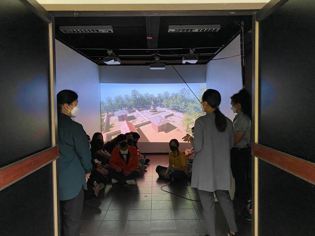MTA Walailak University with Walailak Cultural Ashram Transfer knowledge about Virtual reality and apply it to the presentation of the ancient site of Tumbang