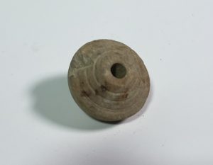 โบราณวัตถุที่ขุดพบในโบราณสถานตุมปัง 