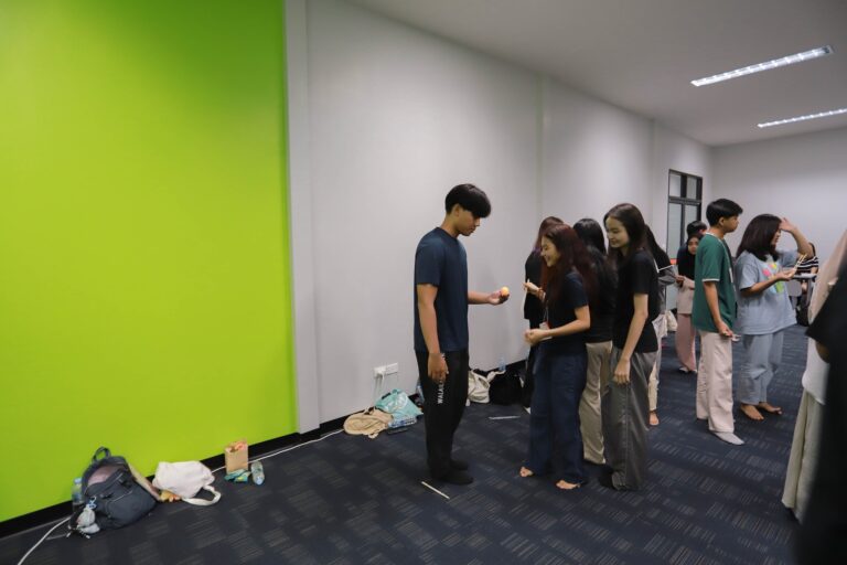 สานสัมพันธ์กับน้องๆ DTM67