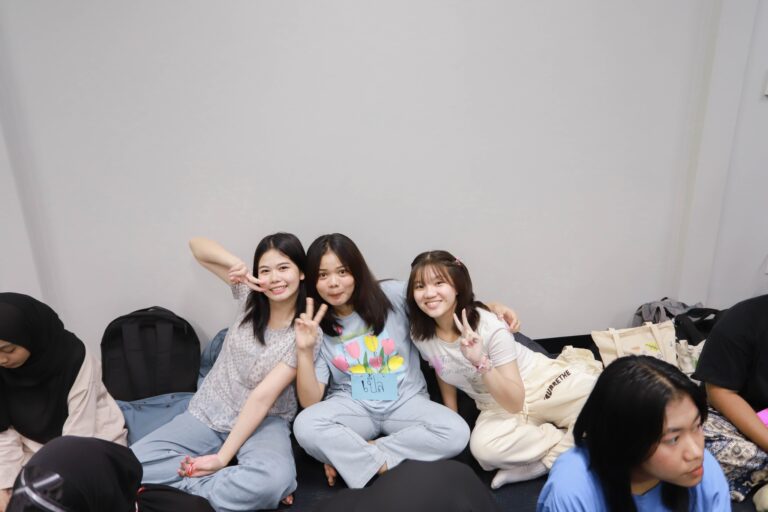 สานสัมพันธ์กับน้องๆ DTM67