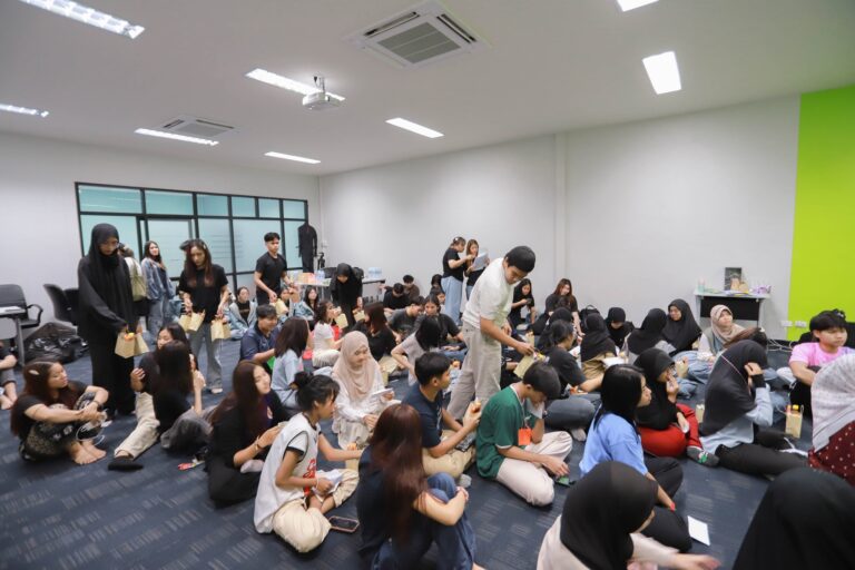 สานสัมพันธ์กับน้องๆ DTM67
