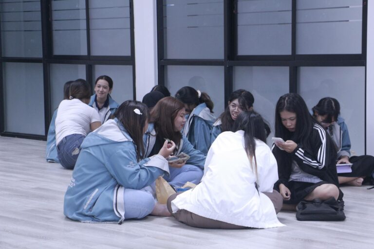 สานสัมพันธ์กับน้องๆ DTM67