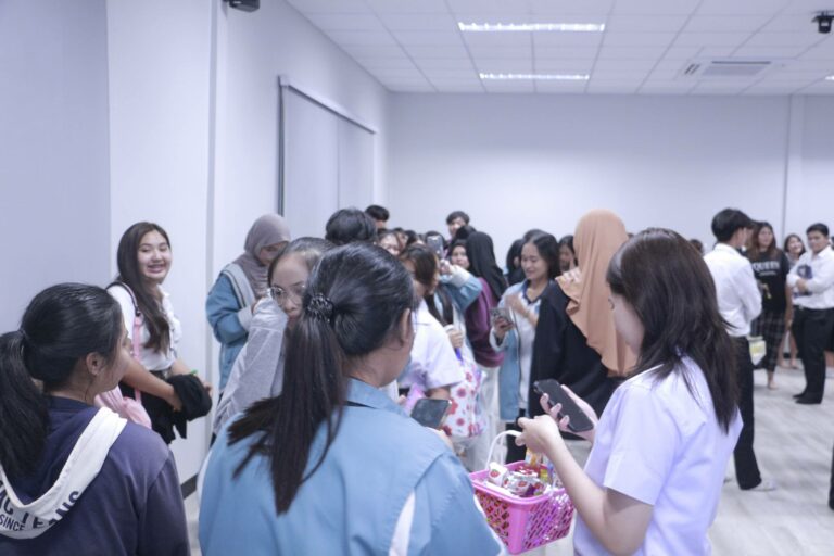 สานสัมพันธ์กับน้องๆ DTM67