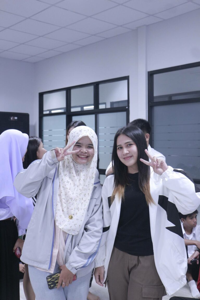 สานสัมพันธ์กับน้องๆ DTM67