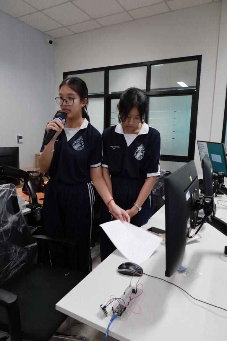 อบรม IoT ให้นักเรียนกัลยาณีศรีธรรมราช